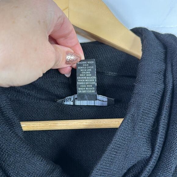 INC Black Short Sleeve Rolled Turtleneck Blouse Top Shirt Sweater‎ Size Small - Picture 8 of 11